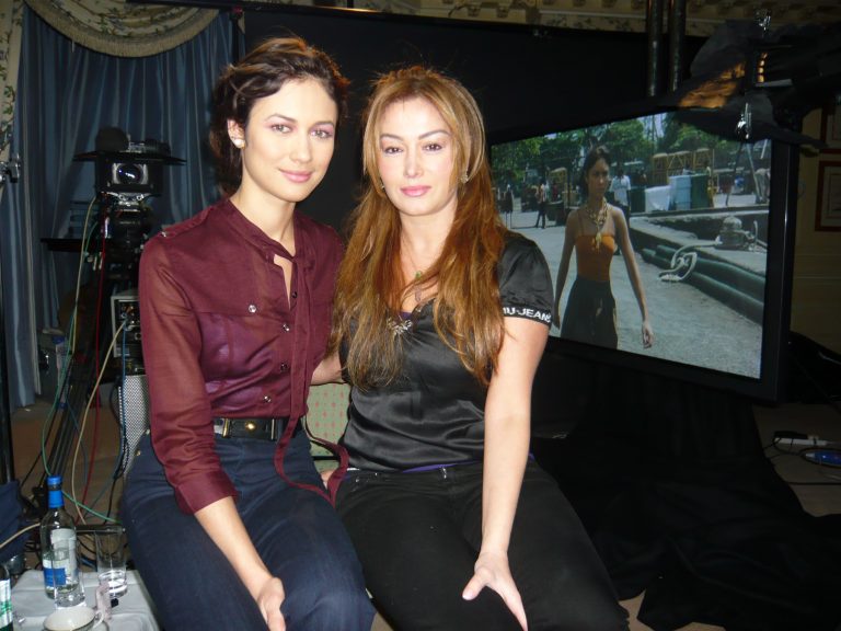 Olga Kurylenko-Aysegul Ekinci