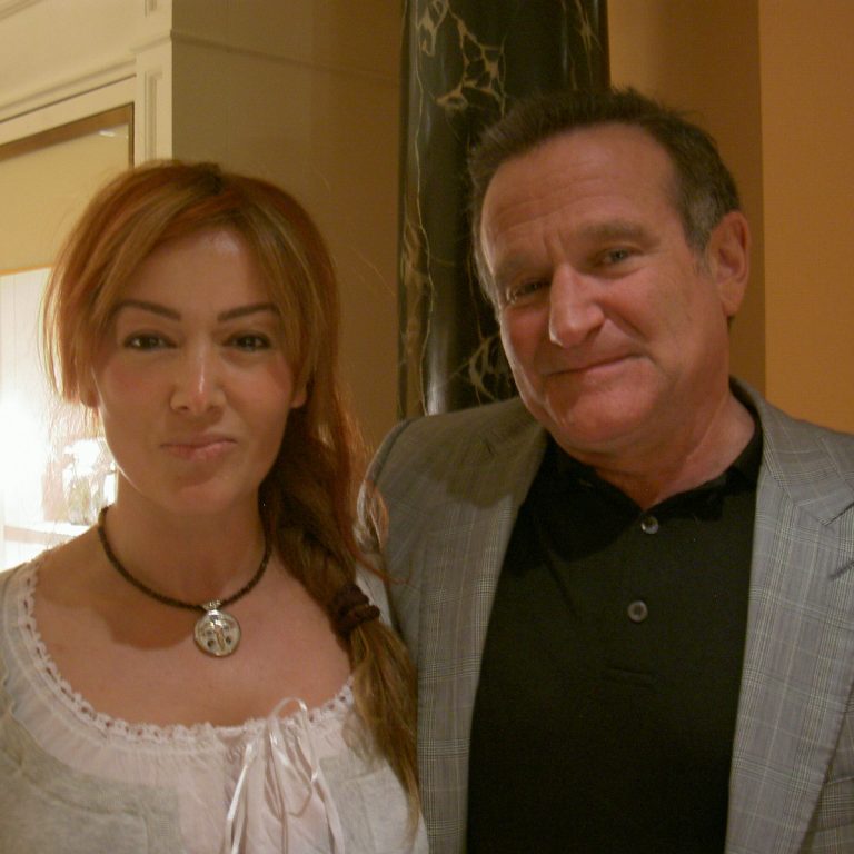 Robin Williams-Aysegul Ekinci