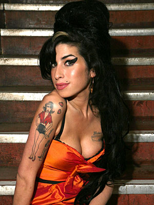 Amy Winehouse’in sorunlu evliliği bitti