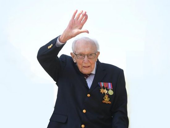 Tom_Moore_Aysegul-ekinci